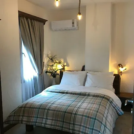 Alojamento de Acomodação e Pequeno-almoço Susam Suites *