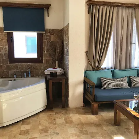 Susam Suites Bed and Breakfast *