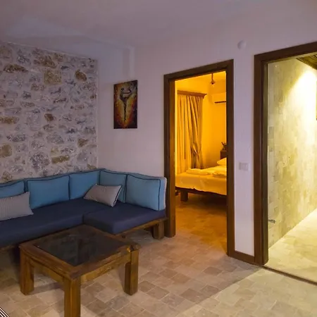 Susam Suites *